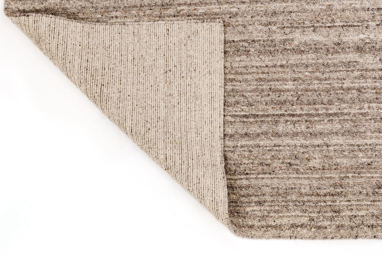 Davenport (DA-24305B) Multi-Gray Rug